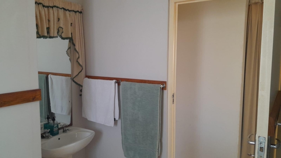 3 Bedroom Property for Sale in Kleinbaai Western Cape